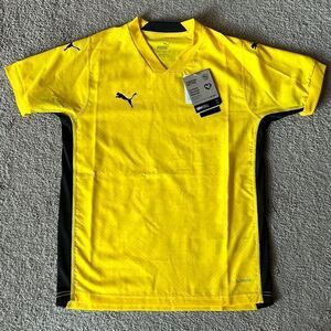 Puma TeamCup Unisex Jersey in Cyber Yellow!